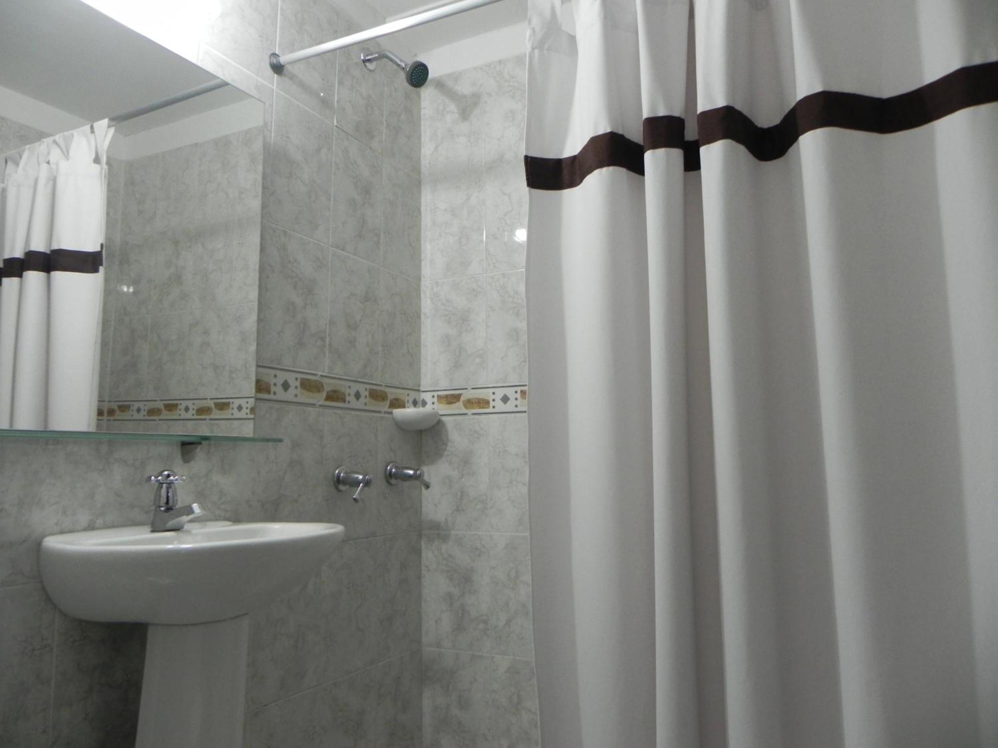 Hostal Tamarindo Inn Μεντεγίν Εξωτερικό φωτογραφία